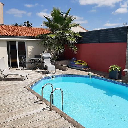 Studio Independant Chez L'Habitant Avec Piscine Et Cuisine Exterieures La Rochelle  Exterior foto