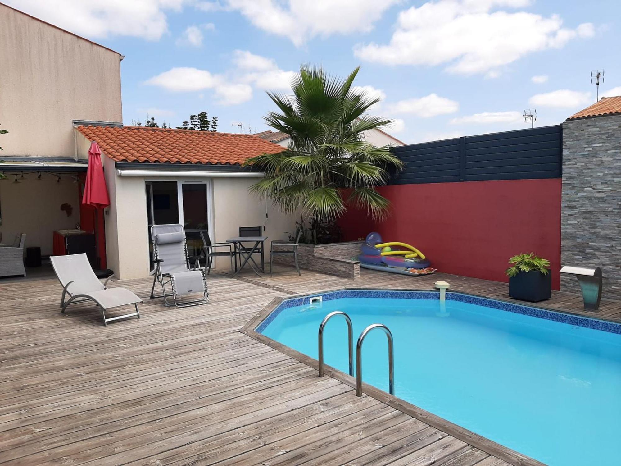 Studio Independant Chez L'Habitant Avec Piscine Et Cuisine Exterieures La Rochelle  Exterior foto